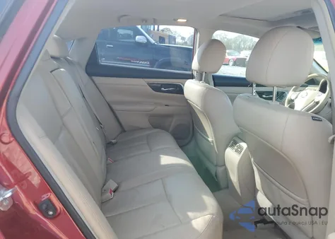 2013 Nissan Altima 2.5 z USA, uszkodzony, nr VIN 1N4AL3AP1DC207614